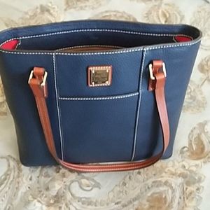 Dooney & Bourke purse